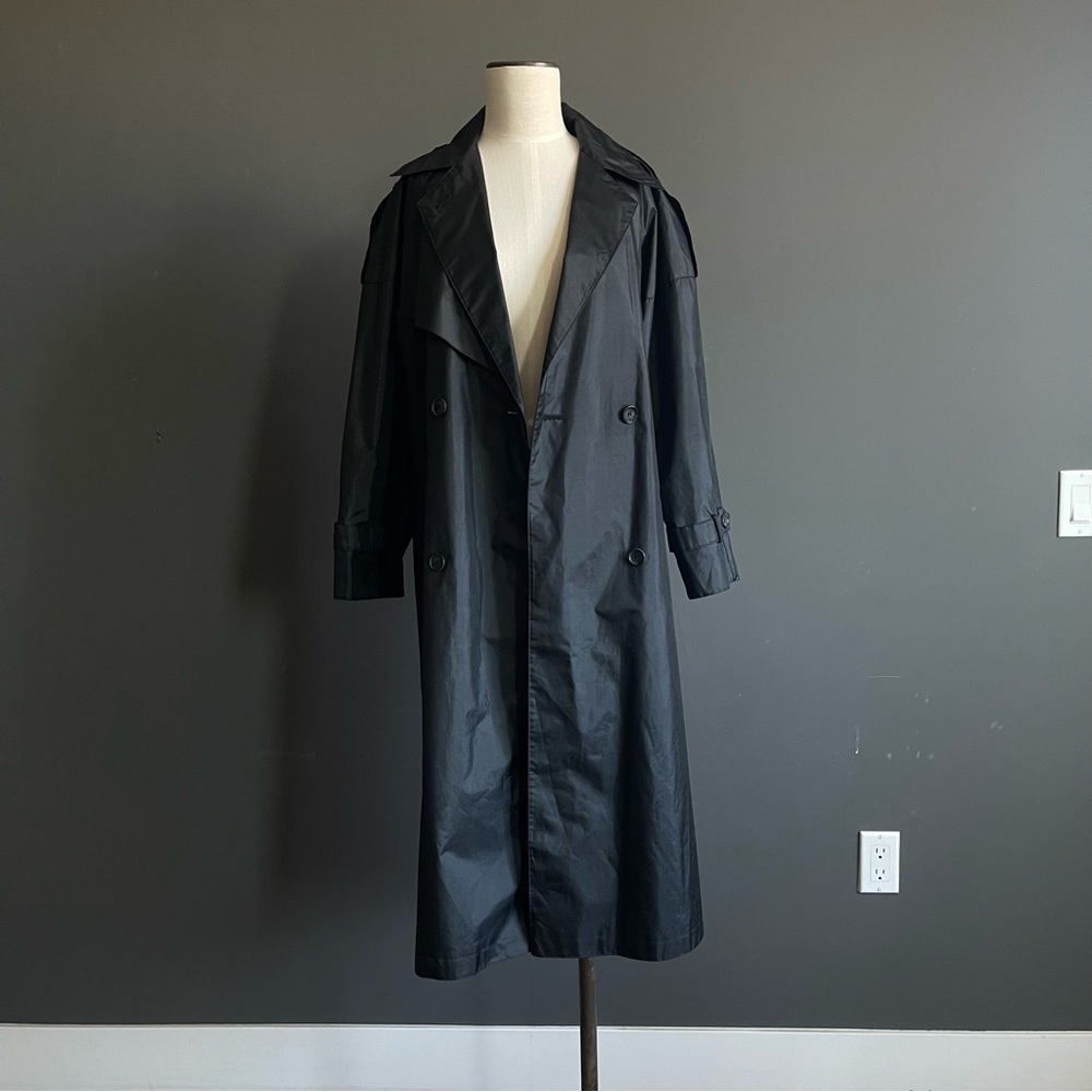 Vintage J Gallery Black Waxy Trench Coat Minimalist Oversized Petite Academia